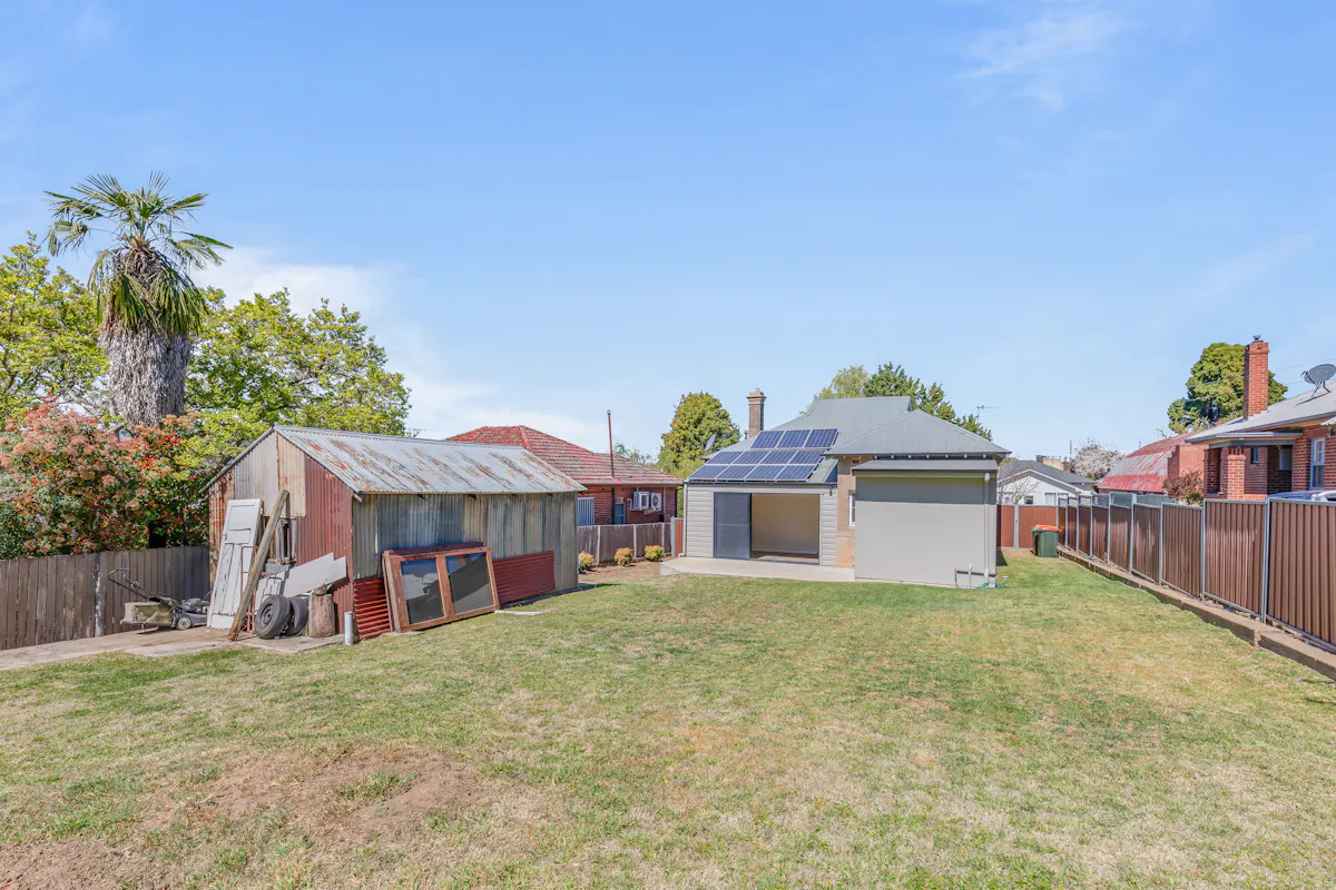 17 Gladstone Street — photo 16 of 20