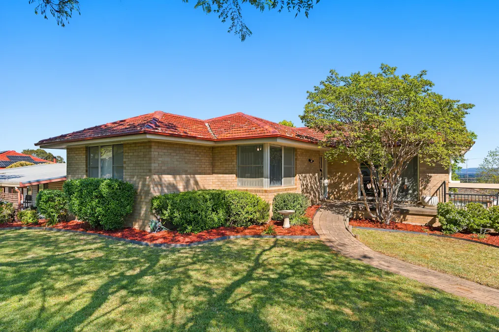 8 Berowra Street, Cowra, NSW, 2794 - Image 1