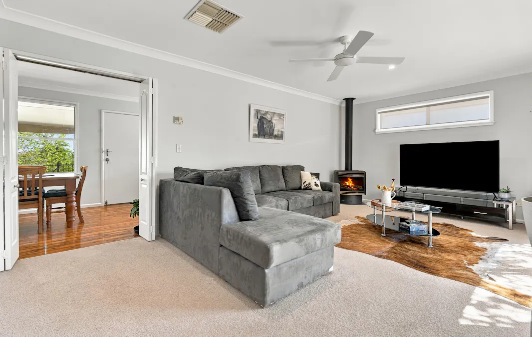 8 Berowra Street, Cowra, NSW, 2794 - Image 3