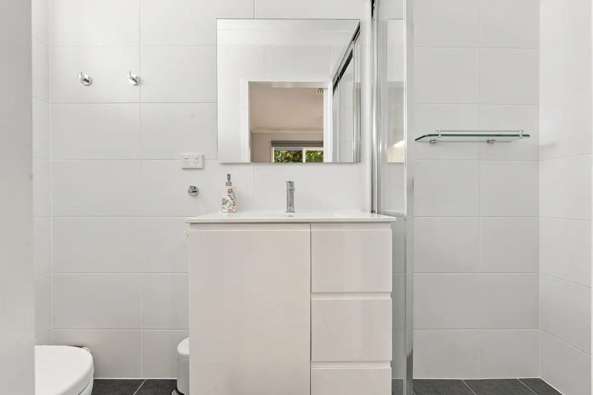 8 Berowra Street — photo 9 of 26