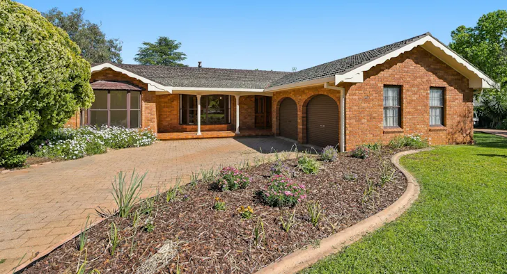 23 Elizabeth Avenue, Cowra, NSW, 2794