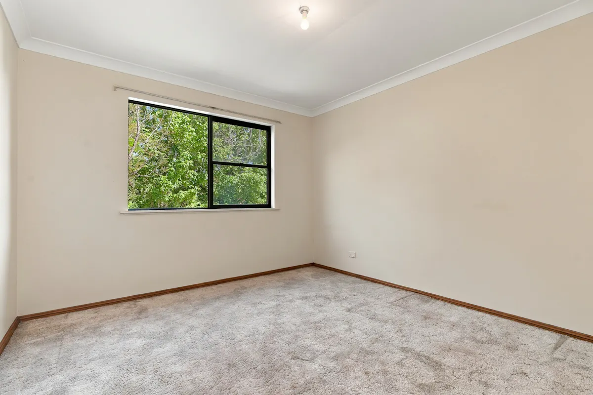 23 Elizabeth Avenue — photo 10 of 17