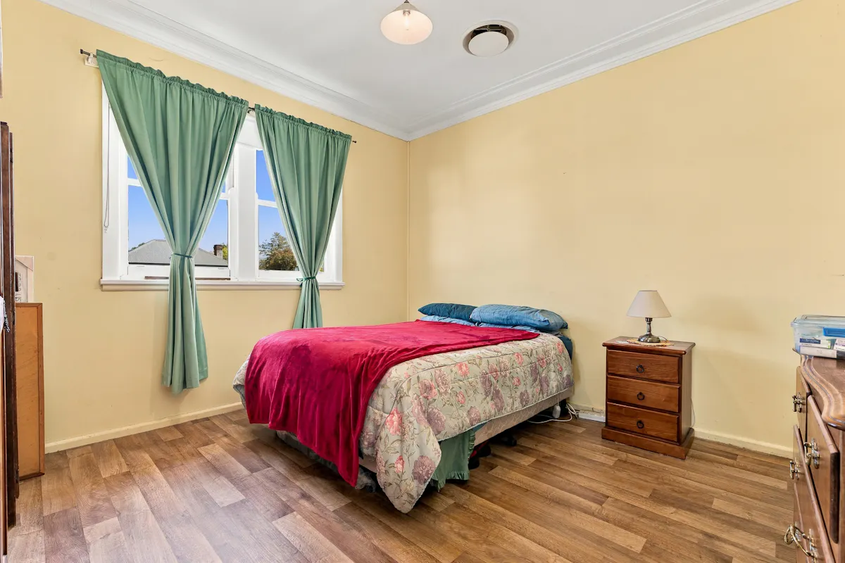 75 Fitzroy Avenue — photo 7 of 15