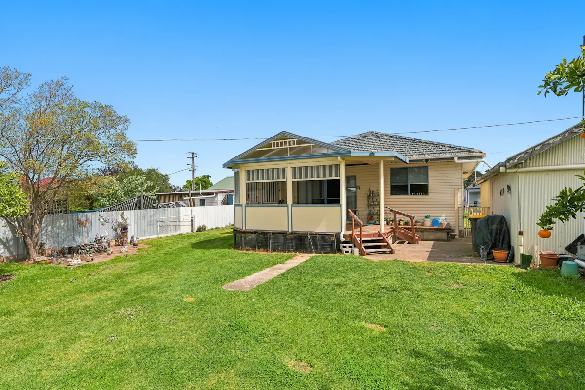 75 Fitzroy Avenue — photo 11 of 15