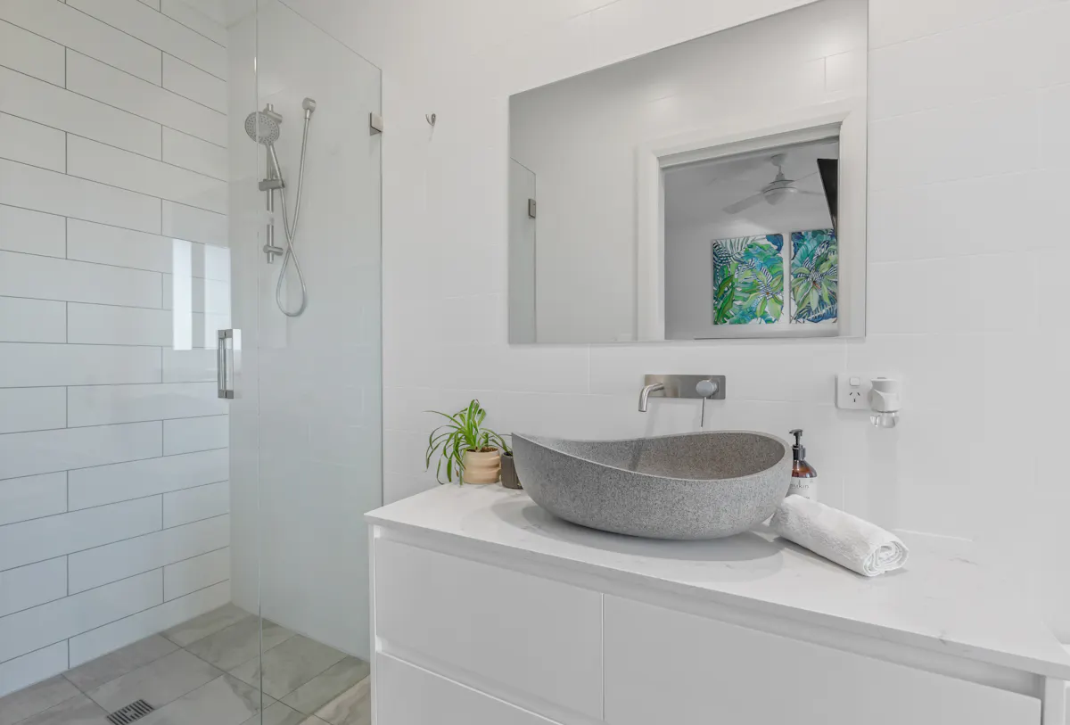 220 Boundary Road — photo 9 of 30