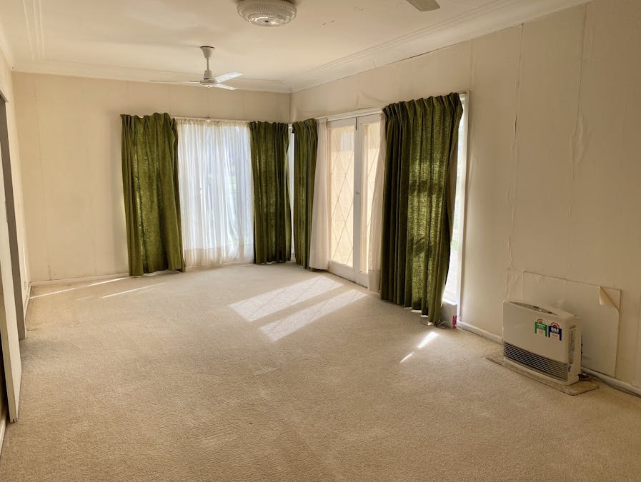 30 Wellington Street, Cowra, NSW, 2794 - Image 2