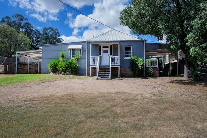 11 Redfern Street, Cowra, NSW, 2794 - Image 1