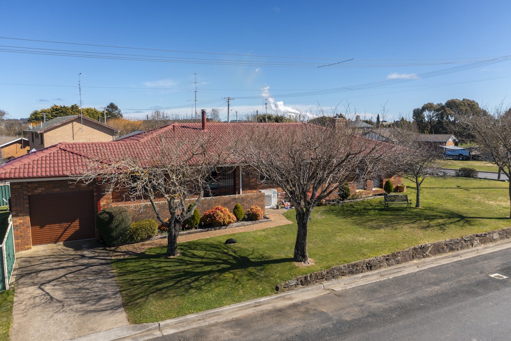 2 Tarana Crescent, Oberon, NSW, 2787 - Image 2