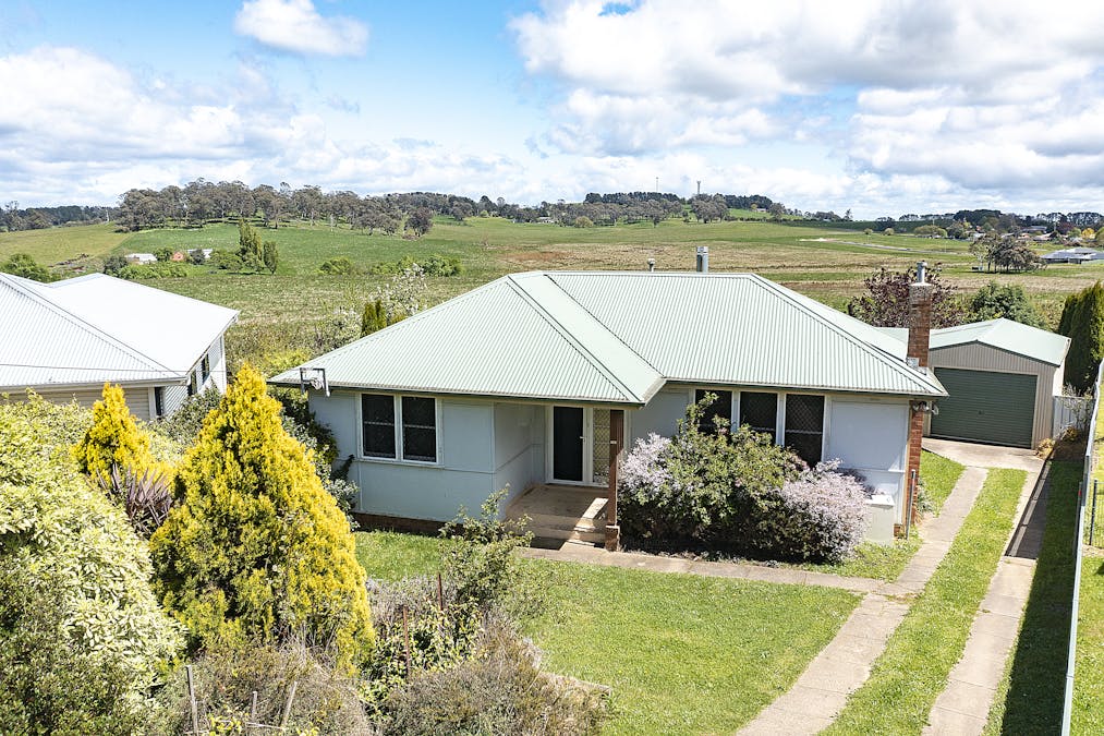 6 Kelly Place, Oberon, NSW, 2787 Sold Elders Real Estate