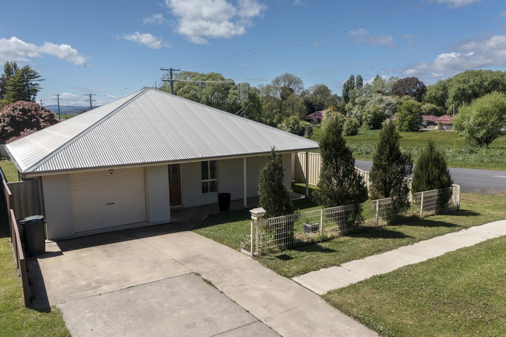 36 Ross Street, Oberon, NSW, 2787 - Image 1