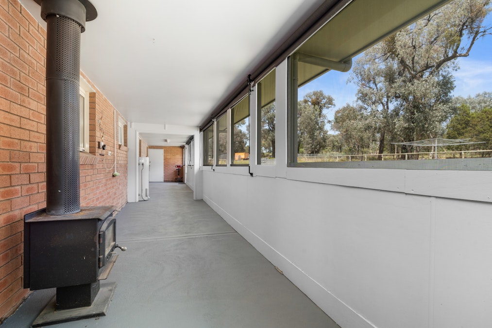 228 Conimbla Road, Cowra, NSW, 2794 - Image 15