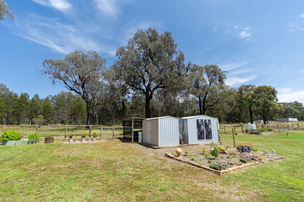 228 Conimbla Road, Cowra, NSW, 2794 - Image 20