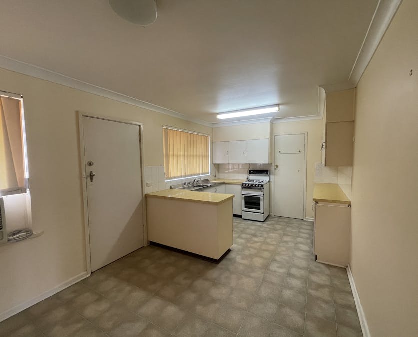 15 Baronga Street, Cowra, NSW, 2794 - Image 2