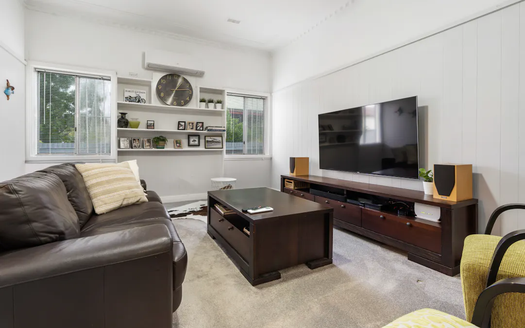 6 Argoon Street, Cowra, NSW, 2794 - Image 2