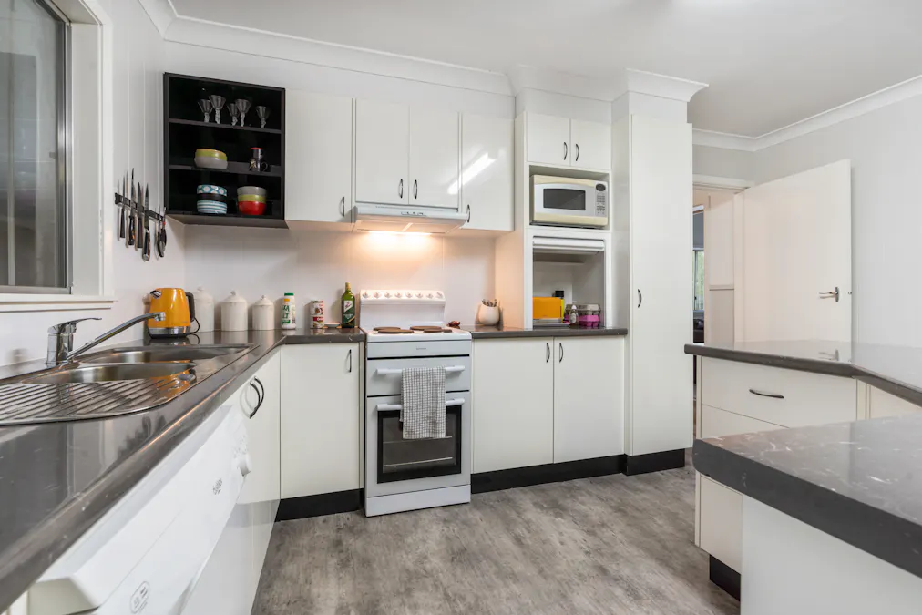 6 Argoon Street, Cowra, NSW, 2794 - Image 3