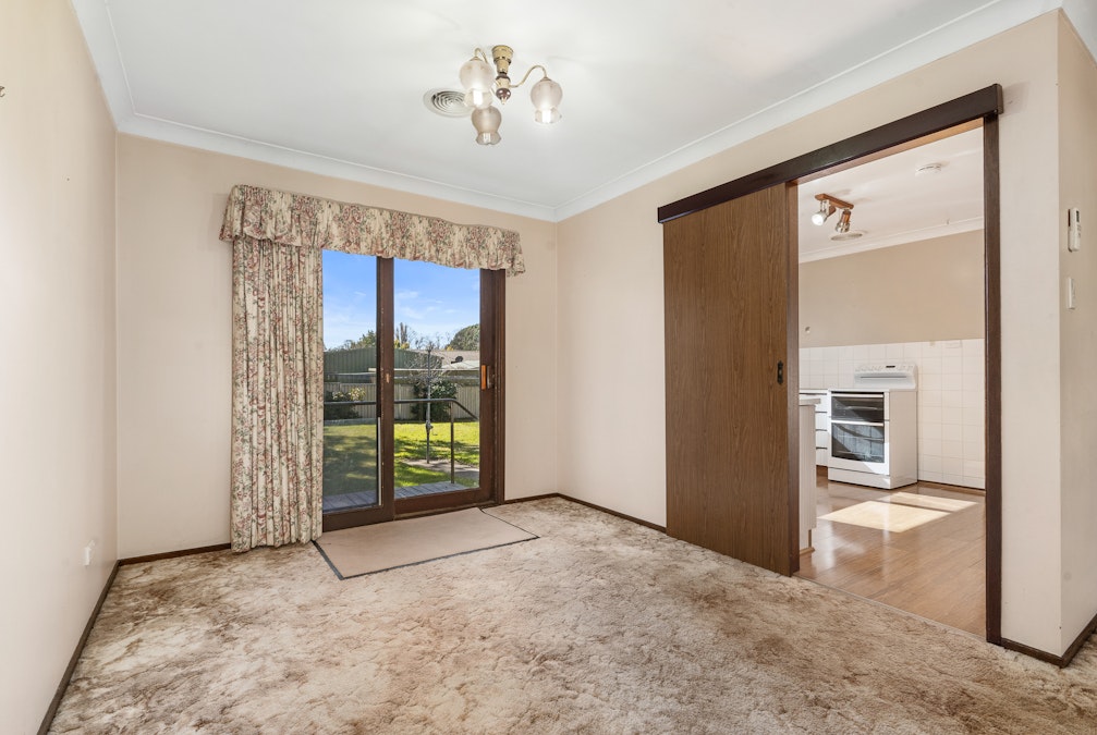 14 Euroka Place, Blayney, NSW, 2799 - Image 2