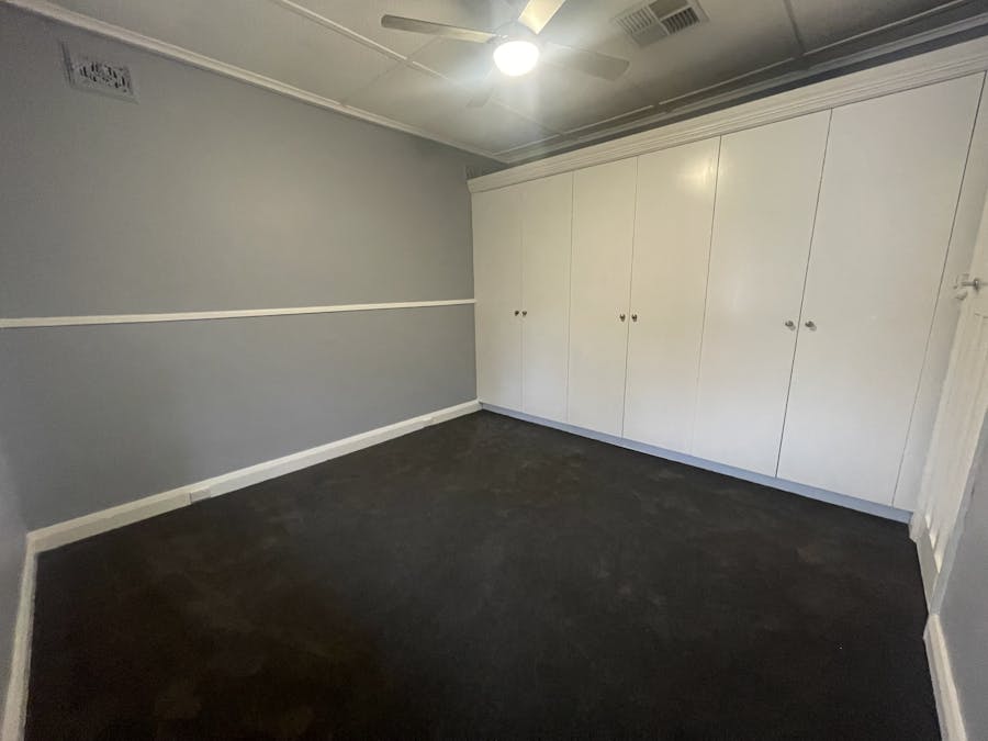 64 Macquarie Street, Cowra, NSW, 2794 - Image 4