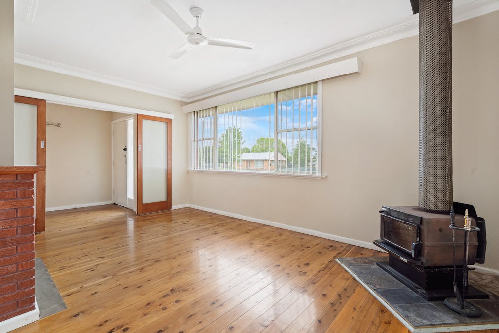7 Amos Avenue, Blayney, NSW, 2799 - Image 4