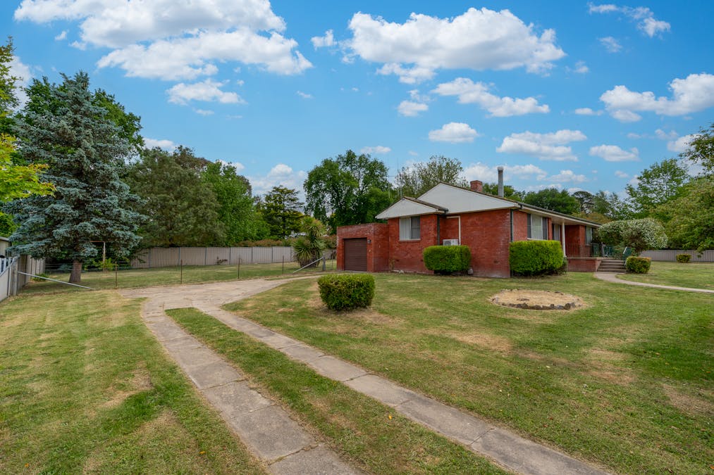 7 Amos Avenue, Blayney, NSW, 2799 - Image 15