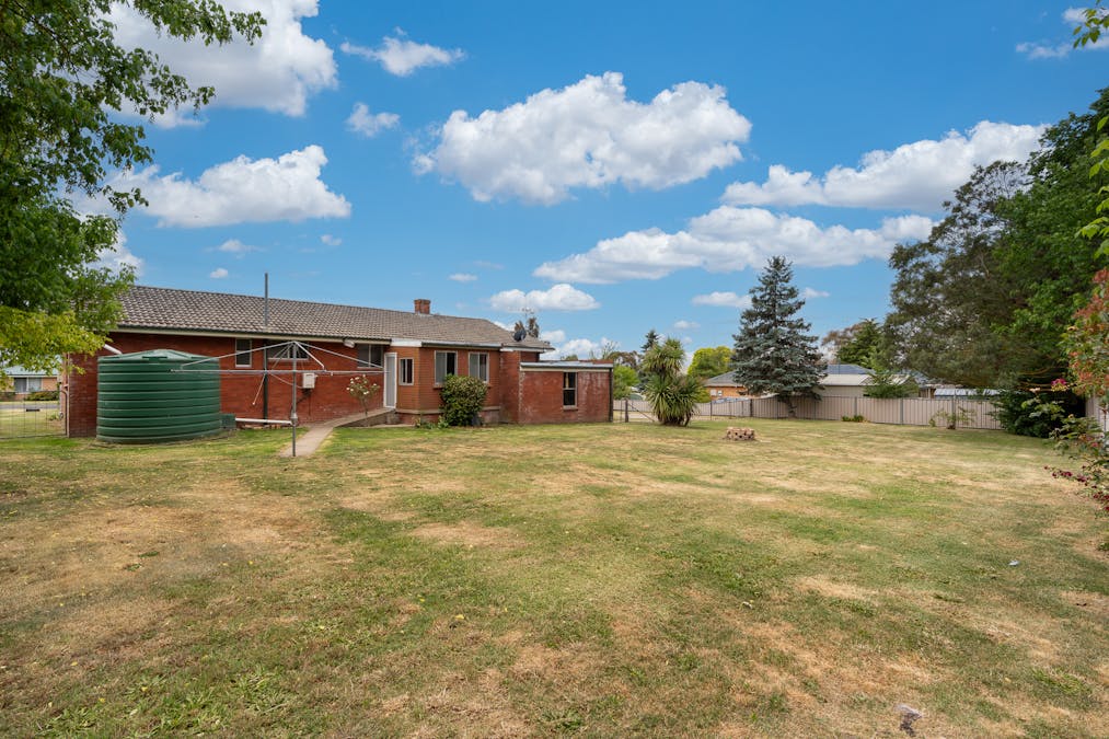 7 Amos Avenue, Blayney, NSW, 2799 - Image 14