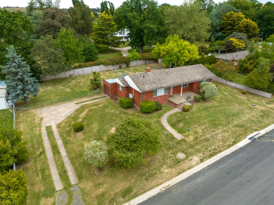7 Amos Avenue, Blayney, NSW, 2799 - Image 16