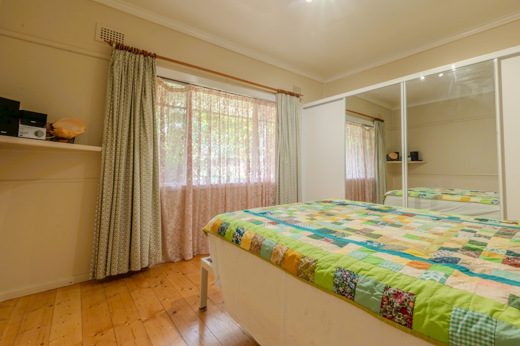 9 Jenolan Street, Oberon, NSW, 2787 - Image 6