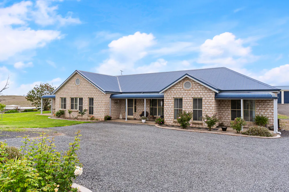 271 Yuranigh Road, Molong, NSW, 2866 - Image 1