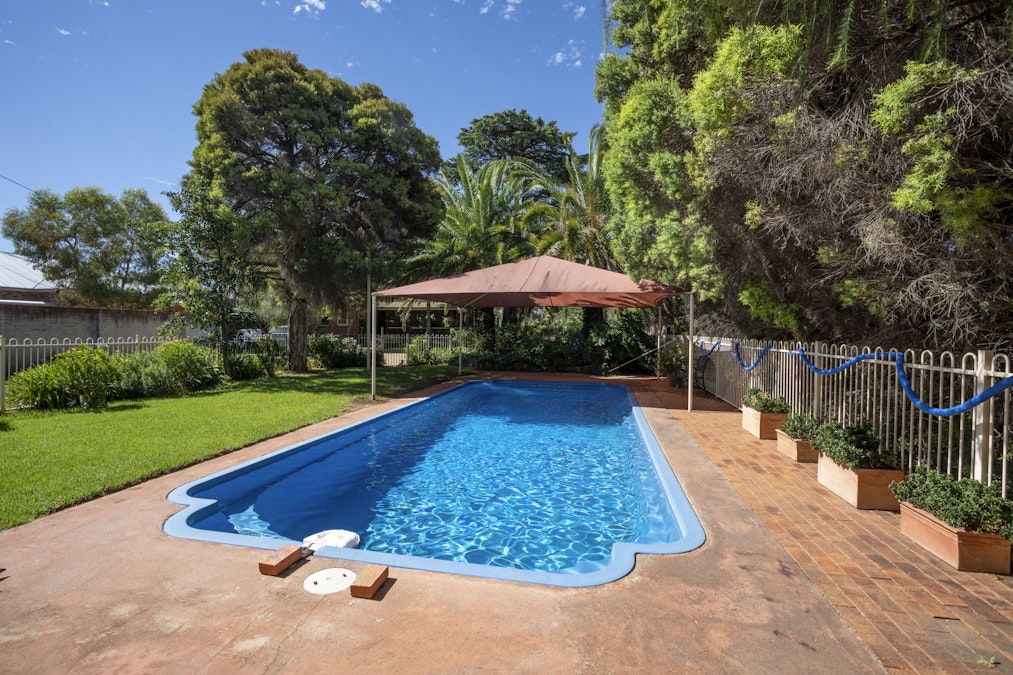 73 Grenfell Road, Cowra, NSW, 2794 - Image 2