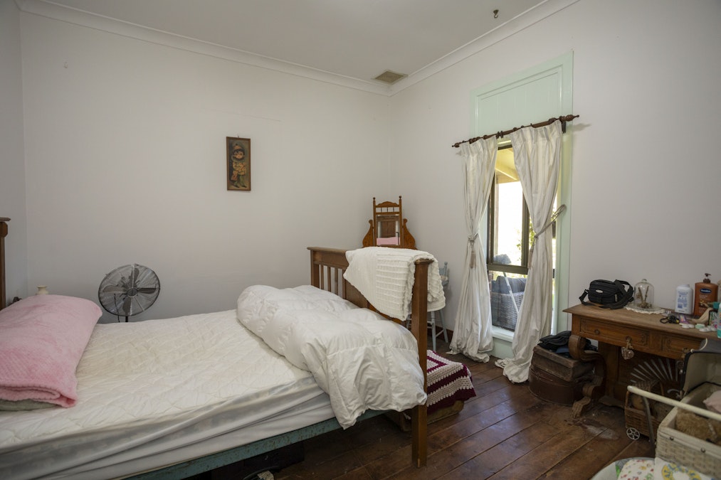 73 Grenfell Road, Cowra, NSW, 2794 - Image 12