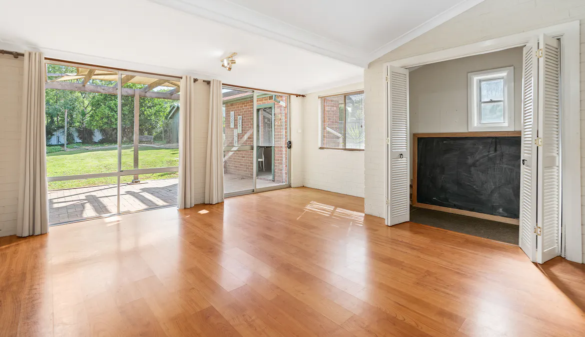 16 Liverpool Street, Cowra, NSW, 2794 - Image 4