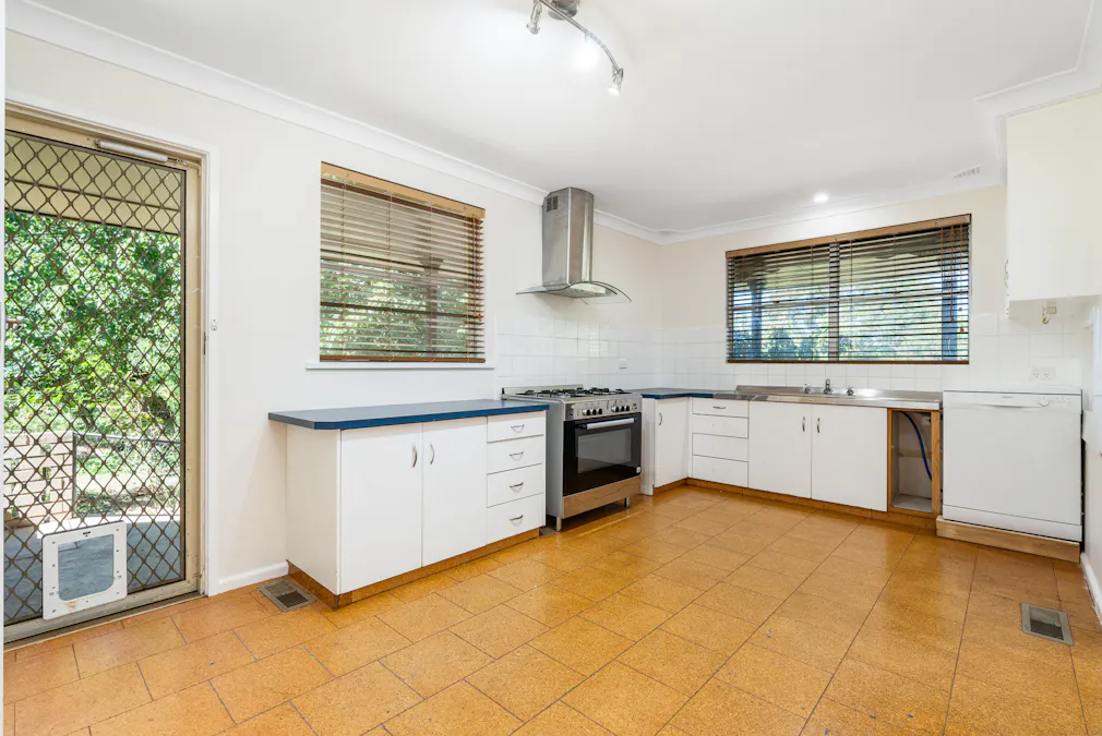 12 Yarrawonga Cresent, Cowra, NSW, 2794 - Image 5