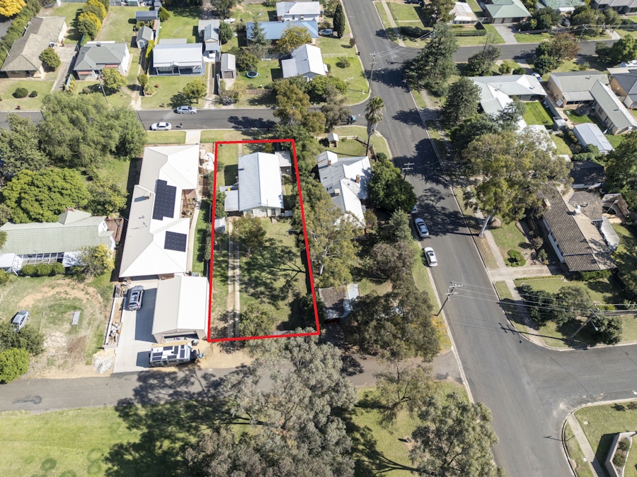 23 Bligh Street, Cowra, NSW, 2794 - Image 2