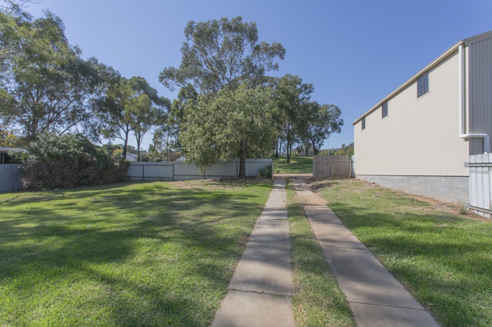 23 Bligh Street, Cowra, NSW, 2794 - Image 9