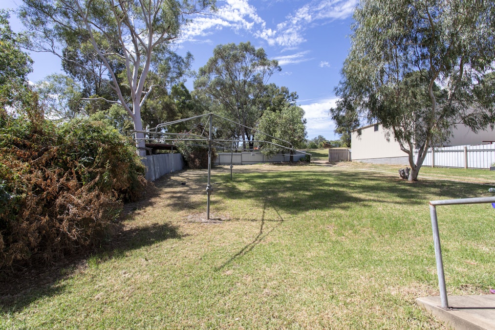 23 Bligh Street, Cowra, NSW, 2794 - Image 11