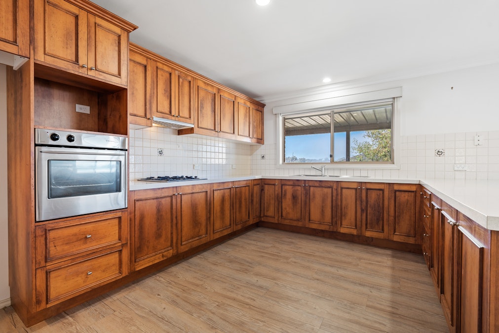 24 London Drive, Cowra, NSW, 2794 - Image 5