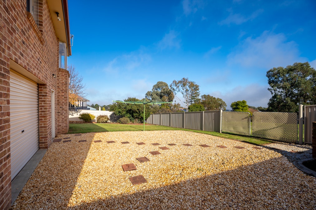 24 London Drive, Cowra, NSW, 2794 - Image 13