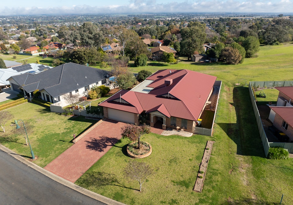 24 London Drive, Cowra, NSW, 2794 - Image 14