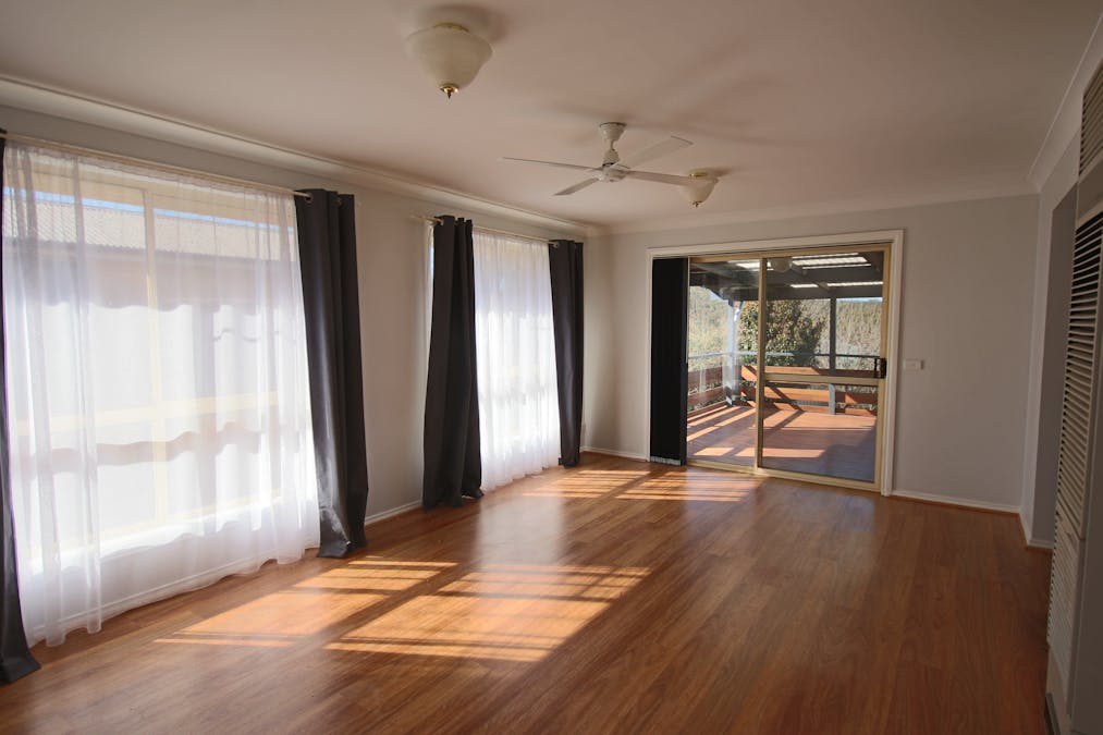 8 Cole Crescent, Oberon, NSW, 2787 - Image 3