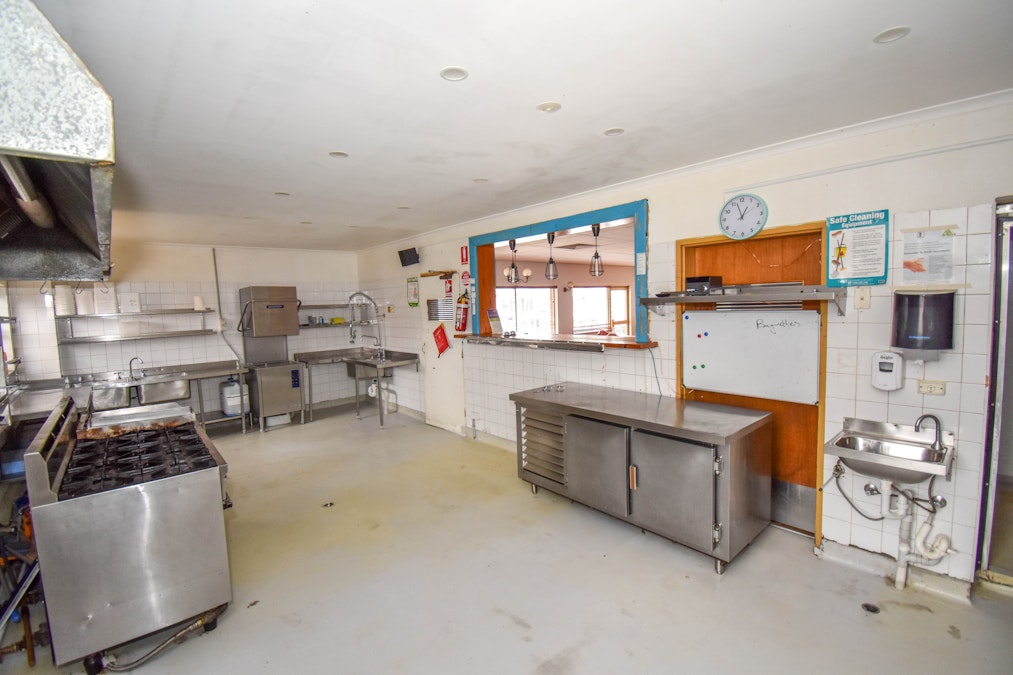 Suite 13 82-86 George St, Bathurst, NSW, 2795 - Image 13