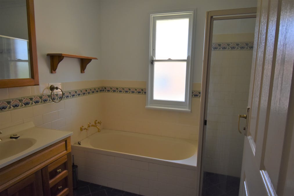 8 Webb Street, West Bathurst, NSW, 2795 - Image 9