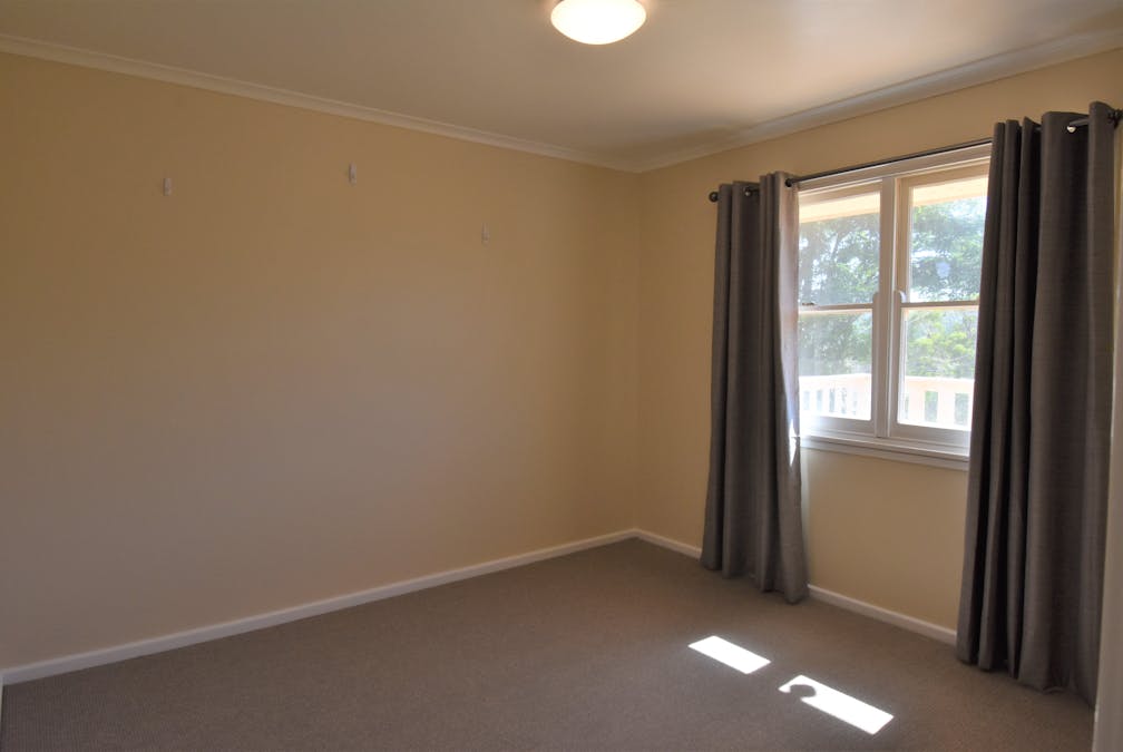 8 Webb Street, West Bathurst, NSW, 2795 - Image 3