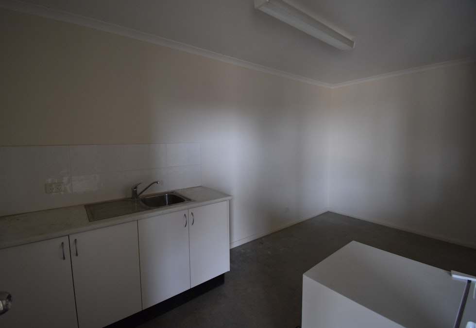 Unit 9 / 25 Upfold Street, Bathurst, NSW, 2795 - Image 6