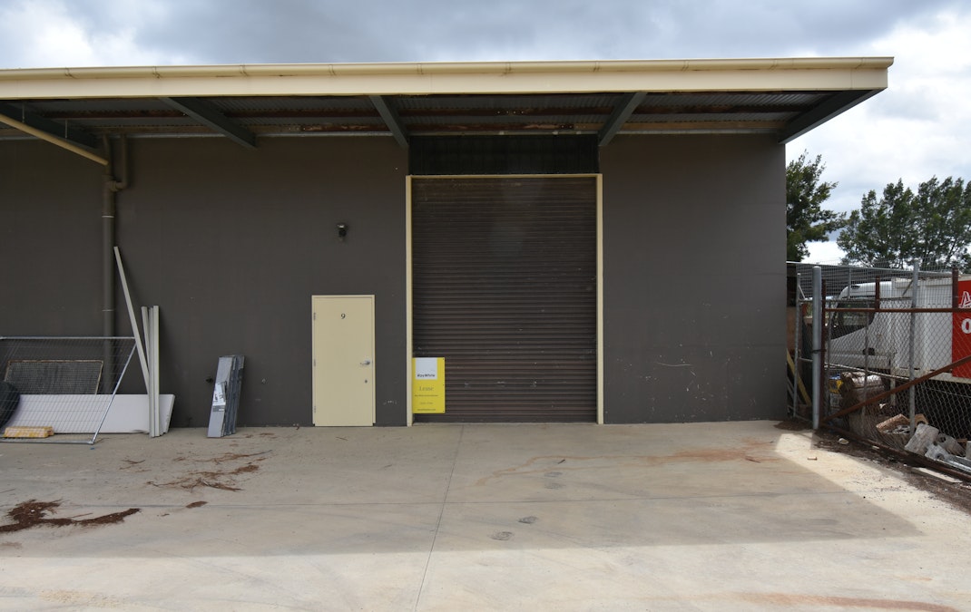 Unit 9 / 25 Upfold Street, Bathurst, NSW, 2795 - Image 2