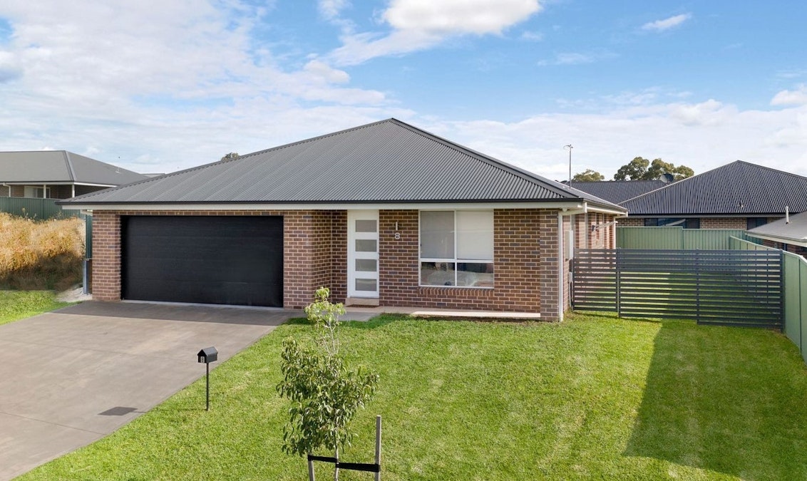 8 Twynam Avenue, Windradyne, NSW, 2795 - Image 1