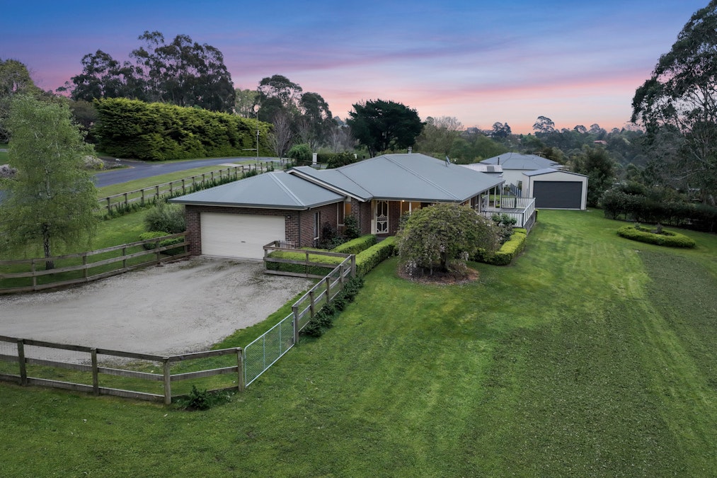 2 Muirhead Close, Warragul, VIC, 3820 - Image 1