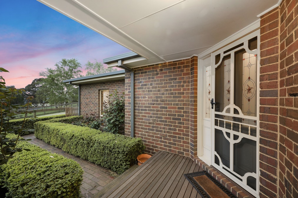 2 Muirhead Close, Warragul, VIC, 3820 - Image 7