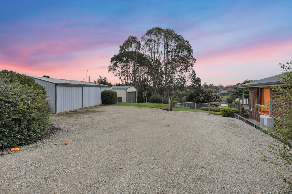 2 Muirhead Close, Warragul, VIC, 3820 - Image 24