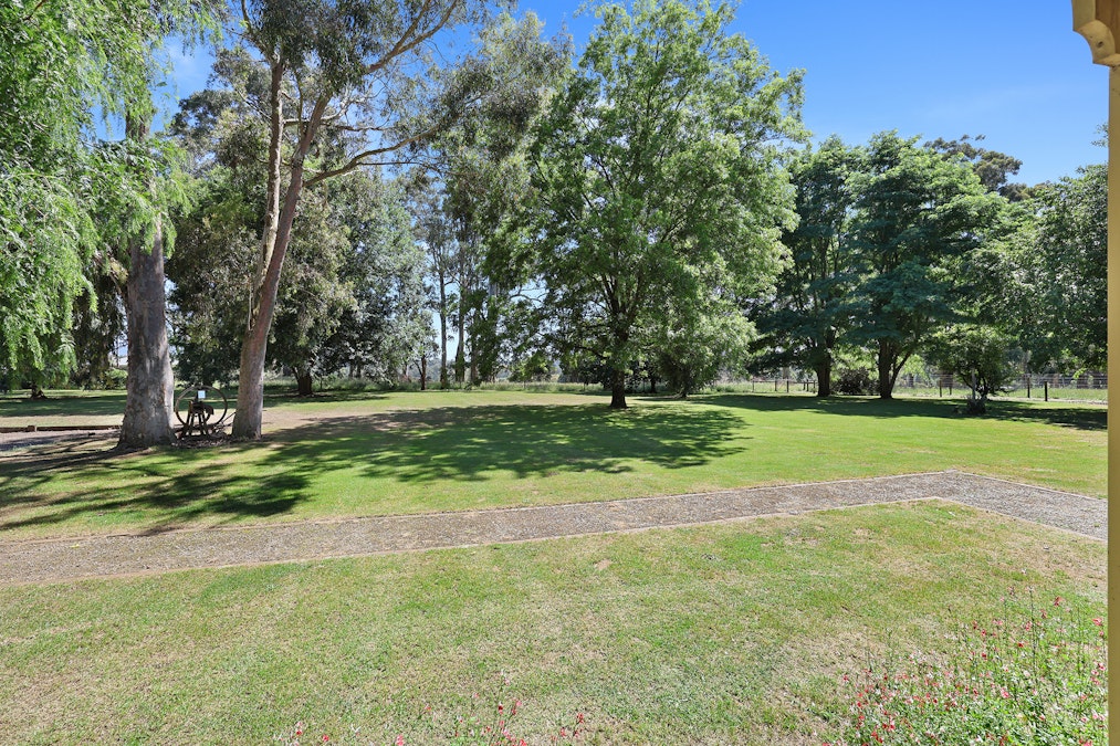 410 Old Sale Road, Drouin West, VIC, 3818 - Image 24