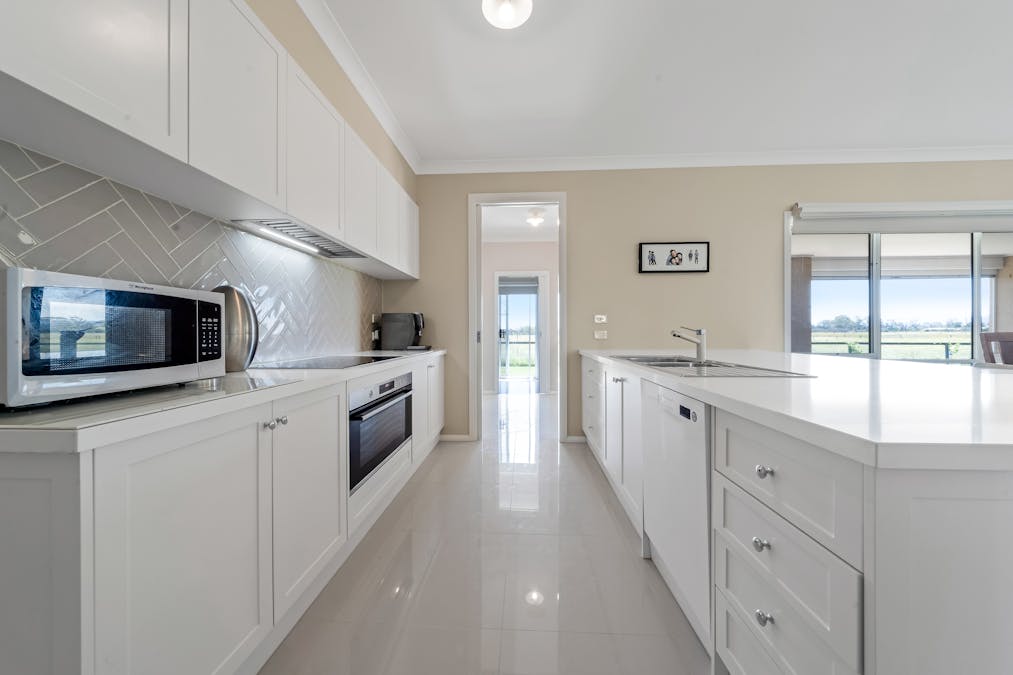 42 McHugh Road, Longwarry, VIC, 3816 - Image 6