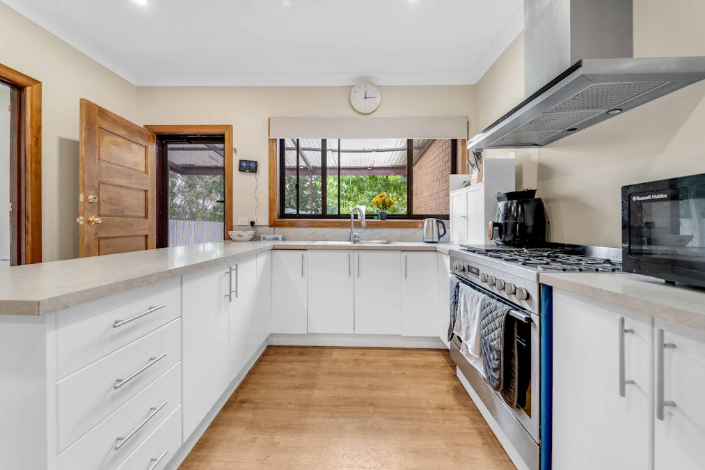 82 Nar Nar Goon Longwarry Road, Bunyip, VIC, 3815 - Image 3